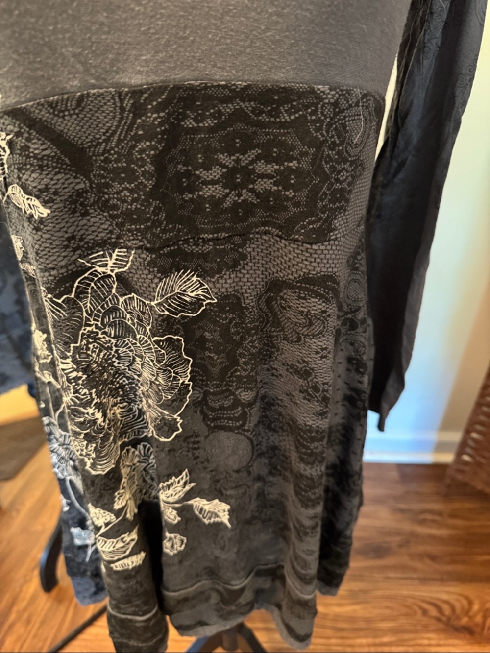 Desigual Gray Dress with White Floral Lace Print - Picture 3 of 7